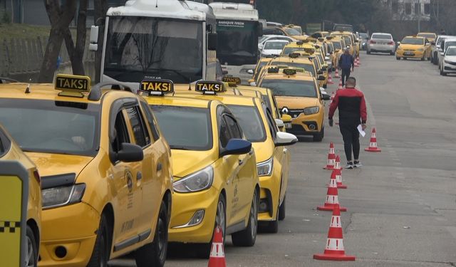 Bursa'da taksicilerin zam kuyruğu