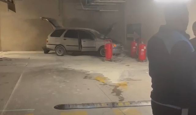 Bursa'da kapalı otoparkta araç yangını