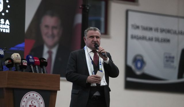 Bakan Bak Bursa'da konuştu: “En önemli görevimiz bağımlılıkla mücadele”