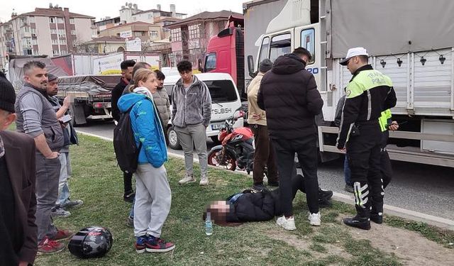 Bursa Orhangazi ilçesinde motosiklet yayaya çarptı: 2 yaralı