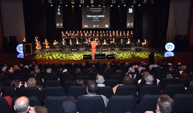 Bursa Büyükşehir Korosundan ‘Kadınlar Günü’ konseri gerçekleşti