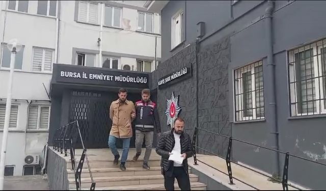 Bursa'da yaşlıları gözüne kestiren sahte  hakim  hesapları boşalttı