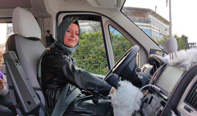 "Yapamazsın" diyenlere aldırmayan kadın Şoför Nazire Atış ustalara taş çıkarıyor