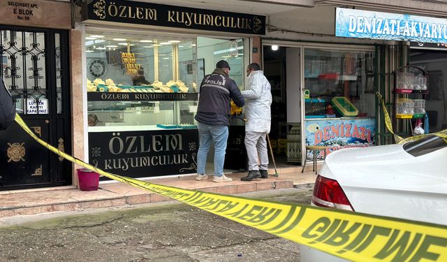 Bursa’da Yıldırım ilçesinde 3.5 milyon TL’lik silahlı ve kar maskeli kuyumcu soygunu