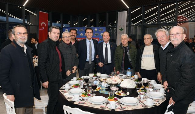 Başkan Mustafa Dündar, muhtarlar ile iftarda bir araya geldi