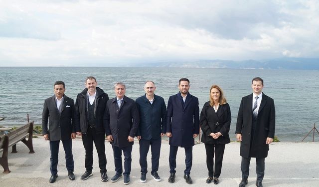 Cumhur İttifakı Mudanya Belediye Başkan Adayı Dinçer'den dijital spor merkezi müjdesi