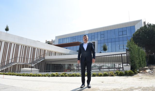 Bursa'da Doktor Sadık Ahmet Gençlik ve Spor Merkezi’nde sona doğru