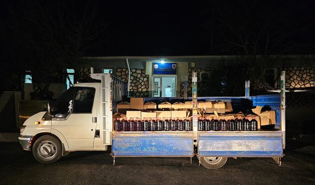 Mardin'de kamyonette 1500 litre kaçak alkol ele geçirildi