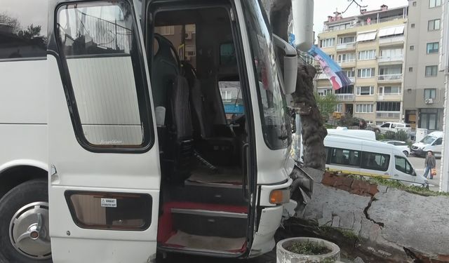 Bursa’da freni patlayan otobüsün şoförü faciayı önledi