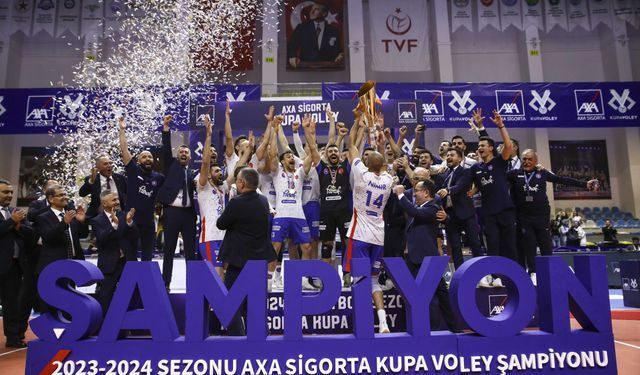 Bursa’da Kupa Voley'de şampiyon Halkbank