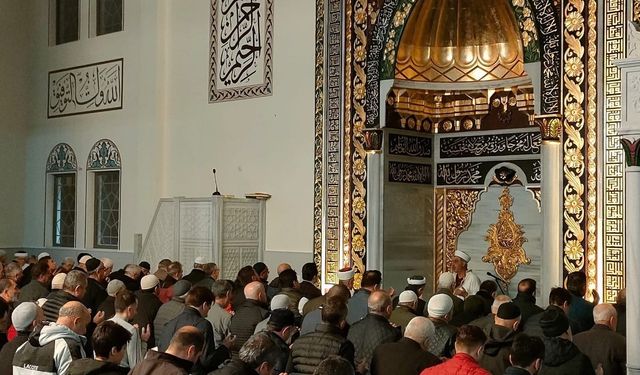 Lokman Hekim Camii yarın kapılarını ibadete açıyor