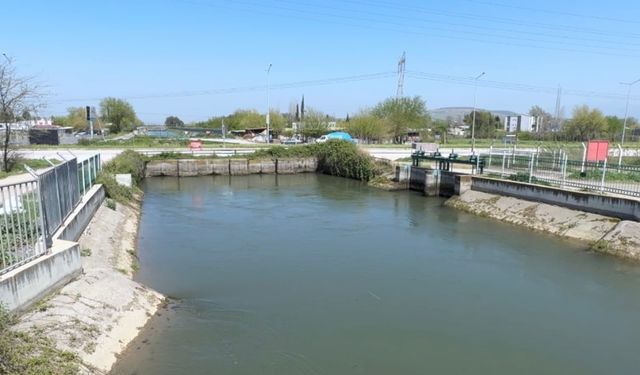 Osmaniye Toprakkale ilçesinde sulama kanalına giren çocuk hayatını kaybetti