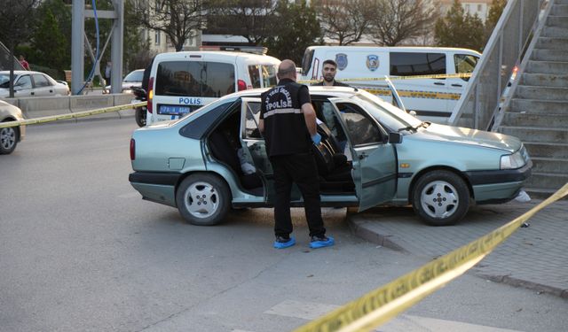 Kırıkkale'de önce kaza yaptı, ardından araçta sevgilisinin boğazını kesti