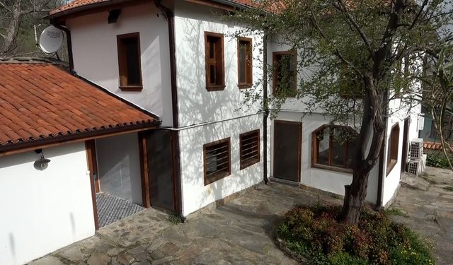 Türkiye'de bu evlerin başka örneği yok! Bursa’da Nilüfer Belediyesi’nden yazı evleri
