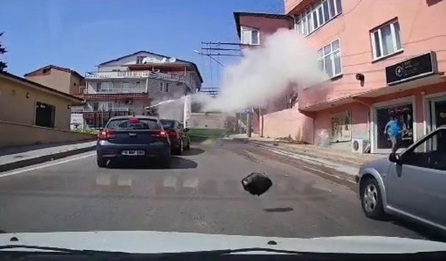 Bursa’da otobüsün su borusu bomba gibi patladı