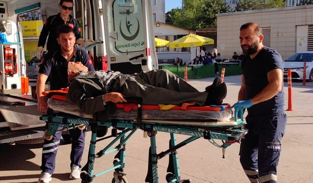 Bursa'da otomobilin çarptığı yaşlı adam yaralandı