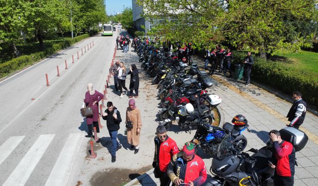 Bursa'da motosikletliler hemofili farkındalık için sürdü