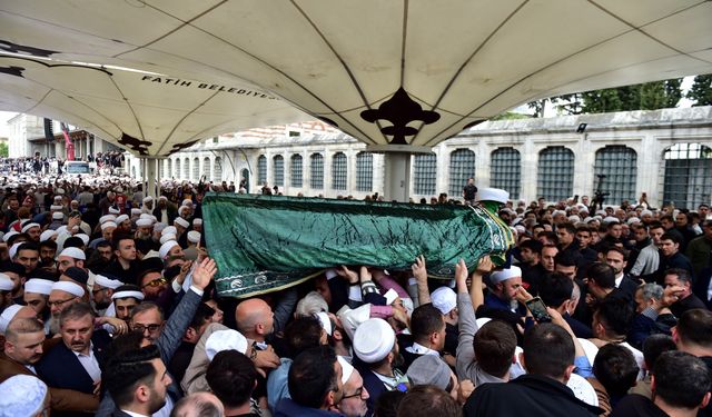 İsmailağa Cemaati lideri Hasan Kılıç son yolculuğuna uğurlandı! Cenazeye Cumhurbaşkanı Erdoğan da katıldı