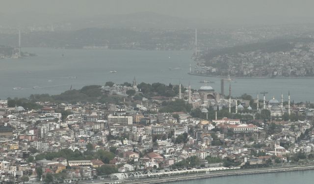 İstanbul'da çöl tozu alarmı! Uzmanlardan maske uyarısı geldi