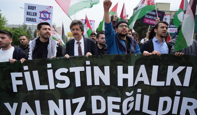 Bursa'da üniversitesi öğrencileri İsrail zulmüne karşı 7 günlük eylem başlattı