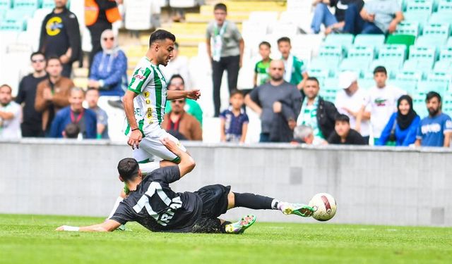 Bursaspor kendi sahasında Afyonspor'a 3-0 kaybetti