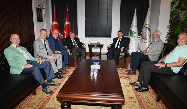 Bursaspor yönetiminden Başkan Erkan Aydın’a ziyaret