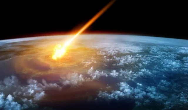 Dünya atmosferine çarpan asteroit panik yarattı: Yetkililer alarma geçti