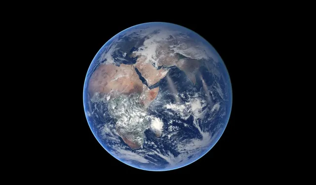 NASA uyardı: Devasa bir asteroit Dünya’ya yaklaşıyor