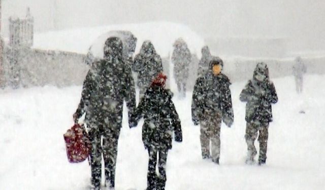 Bursa'da eğitime kar tatili