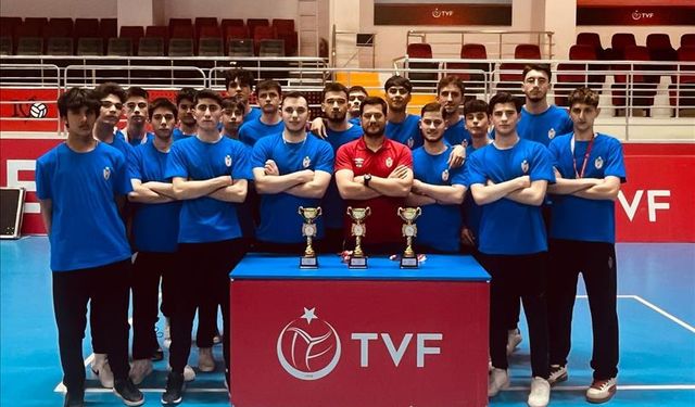 Voleybolda İnegöl Belediyespor farkı