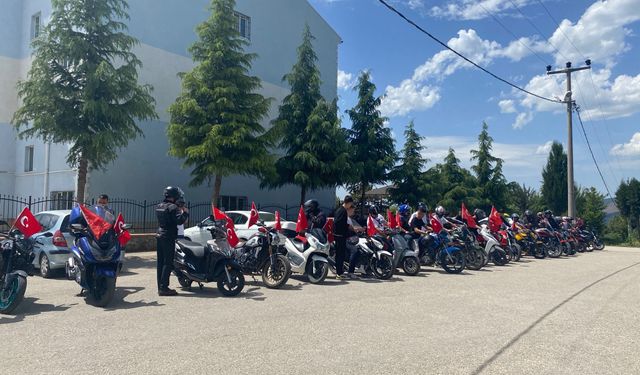 Fark edilmek ve kask kullanımına dikkat çektiler
