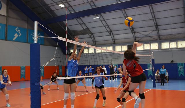 Nilüfer 23. Uluslararası Spor Şenlikleri’nde heyecan tüm hızıyla sürüyor