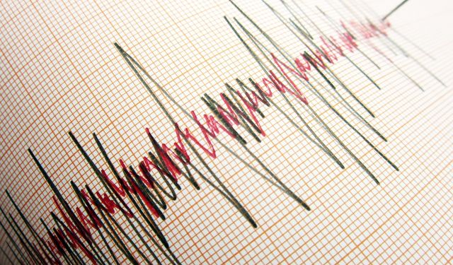 O ilimizde deprem üstüne deprem oldu