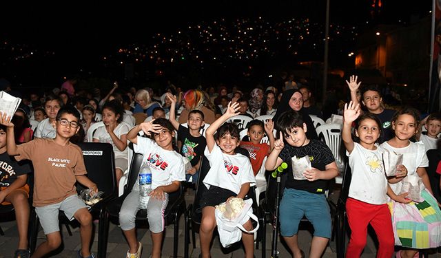Osmangazi’de yaz akşamları sinema ile şenleniyor