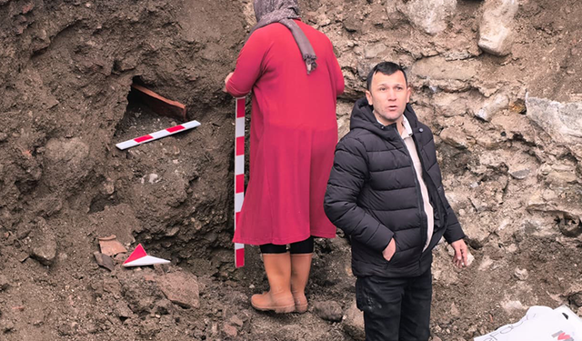 Yer: İnegöl... Temel kazısında şok keşif! Tarihi mezarlar ve insan kemikleri...