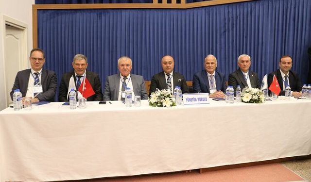 Marmarabirlik’te yeni dönem: Ali Yıldız ve ekibi 4 yıllığına göreve seçildi
