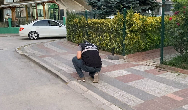 Bursa'da tartıştığı kişi tarafından bacağından vuruldu