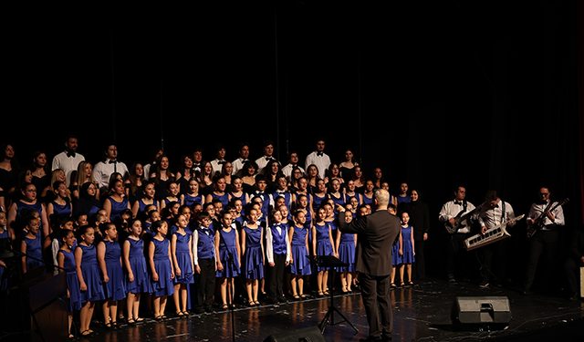 Nilüfer’in farklı sesleri bu konserde bir oldu