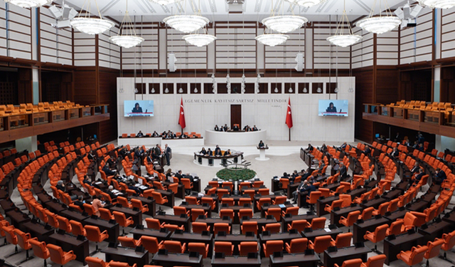 TBMM'nin çalışma süresi uzatıldı