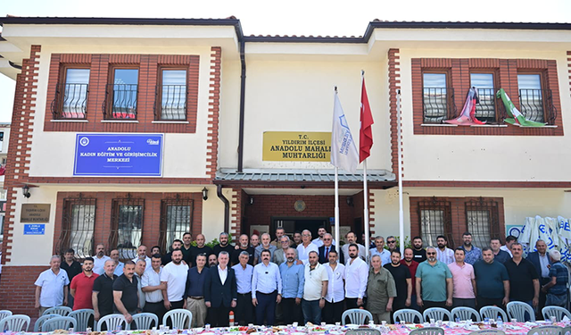 Başkan Oktay Yılmaz Anadolu Mahallesi esnafıyla buluştu
