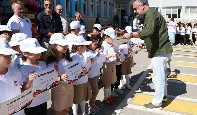 Osmangazi’de 400 öğrenciye ücretsiz tenis eğitimi