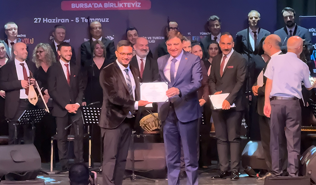 Bursa'nın fethinin 700. yılına özel beste yarışmasında ödüller sahiplerini buldu