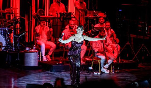 Açıkhava’da Derya Bedavacı rüzgarı