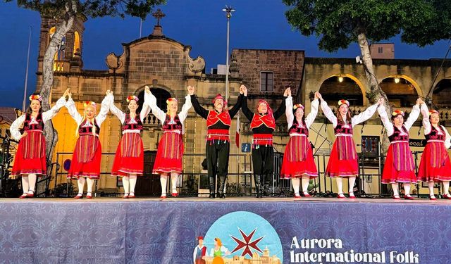 BUÜ Halk Oyunları Grubu Malta’da bir ilke imza attı