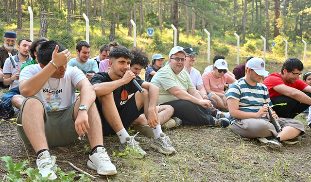 Bursa Büyükşehir'in gençlik kampında engeller eğlenerek aşıldı