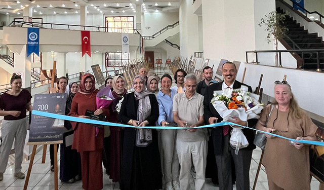 Yıldırımlı fotoğrafçılardan ‘tarihi’ çekim