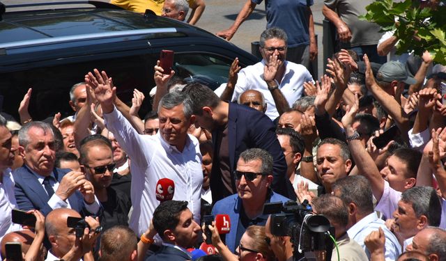 Özgür Özel: En son bir kişi kalsak da biz bu yoldan dönmeyiz