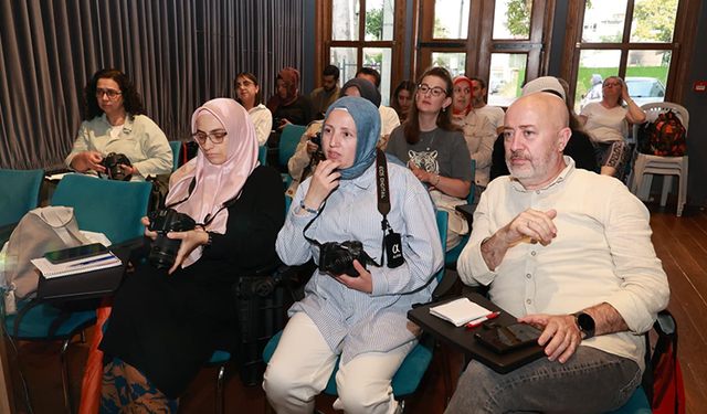 Geleceğin profesyonel fotoğrafçıları Osmangazi’de yetişiyor