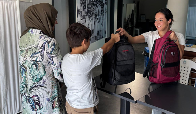 Nilüfer Belediyesi'nden kırtasiye desteği
