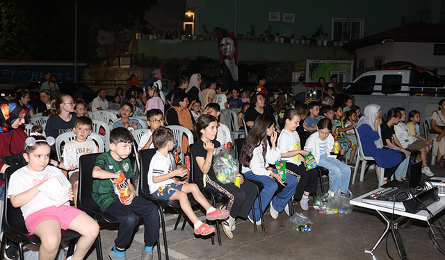 Osmangazi’de yaz akşamları sinema keyfiyle renklendi
